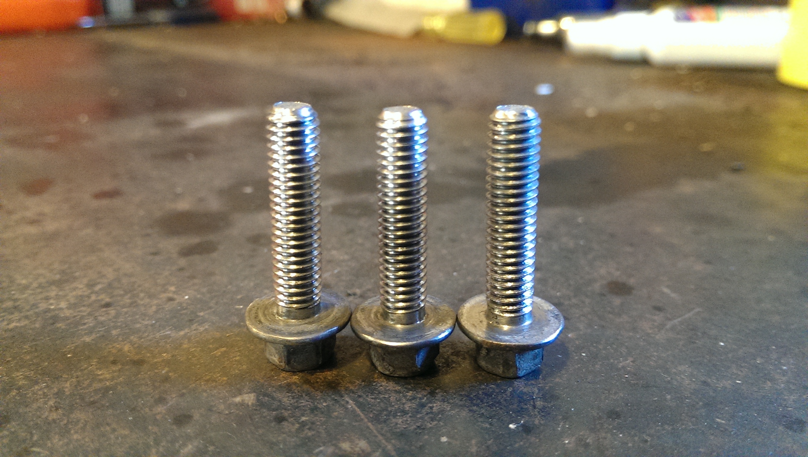 shinyBolts